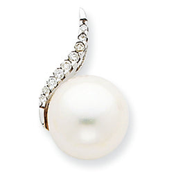 0.1 Carat 14K White Gold Diamond and Cultured Pearl Pendant