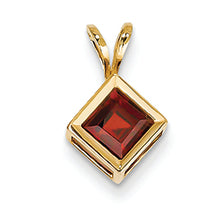 0.8 Carat 14K Gold 5mm Princess Cut Garnet bezel pendant