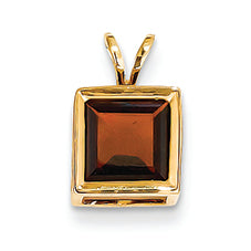 2.1 Carat 14K Gold 7mm Garnet Bezel Pendant